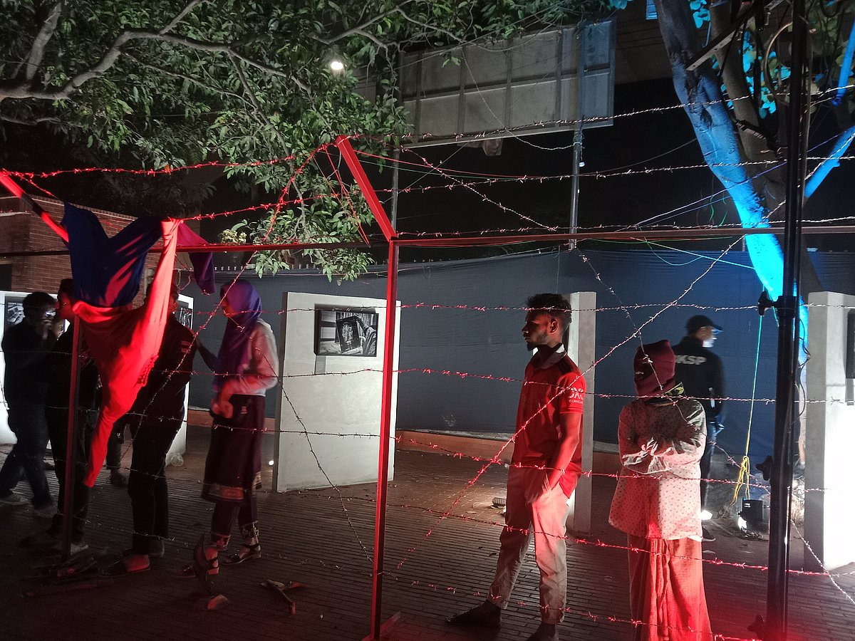 আলোকচিত্রে সীমান্ত হত্যা, ক্রসফায়ার ও জুলাইয়ের গল্প আয়োজন। গতকাল সোহরাওয়ার্দী উদ্যানে