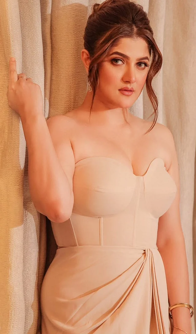 Busty gozallik video Jinsiy aloqani tomosha qilish