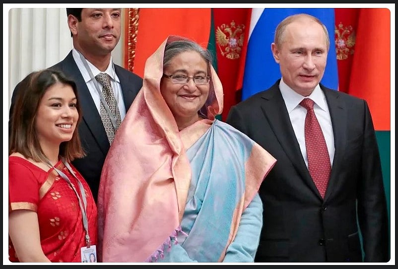 ২০১৩ সালে মস্কো সফরে রুশ প্রেসিডেন্ট  ভ্লাদিমির পুতিনের সঙ্গে বাংলাদেশের তৎকালীন প্রধানমন্ত্রী শেখ হাসিনা। সেখানে হাসিনার সঙ্গে ছিলেন টিউলিপ সিদ্দিকও।