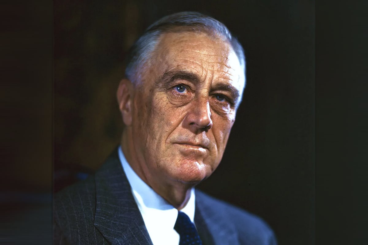 যুক্তরাষ্ট্রের সাবেক প্রেসিডেন্ট ফ্রাঙ্কলিন ডি রুজভেল্ট। ১৯৩৩ সাল থেকে ১৯৪৫ সাল পর্যন্ত তিনি যুক্তরাষ্ট্রের প্রেসিডেন্ট ছিলেন