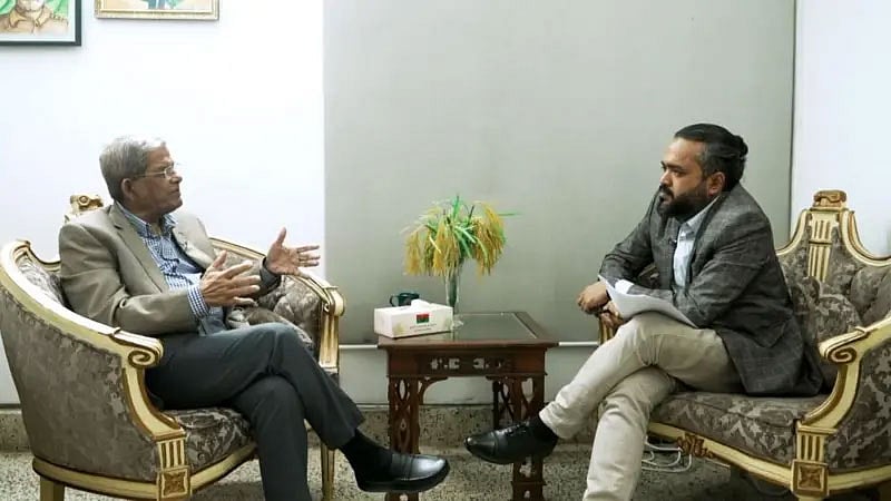 বিএনপির মহাসচিব মির্জা ফখরুল ইসলাম আলমগীরের সঙ্গে বিবিসি বাংলার সম্পাদক মীর সাব্বির