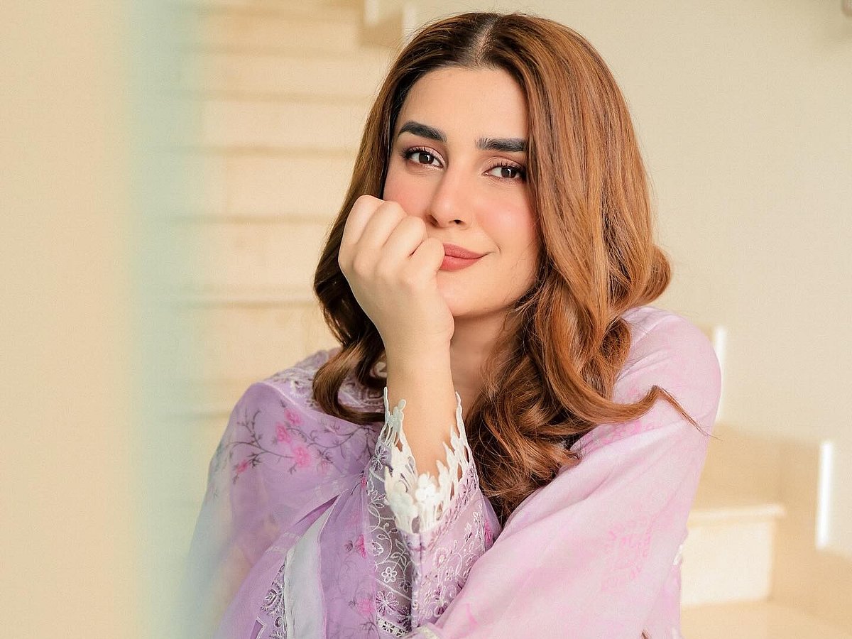 কুবরা খান