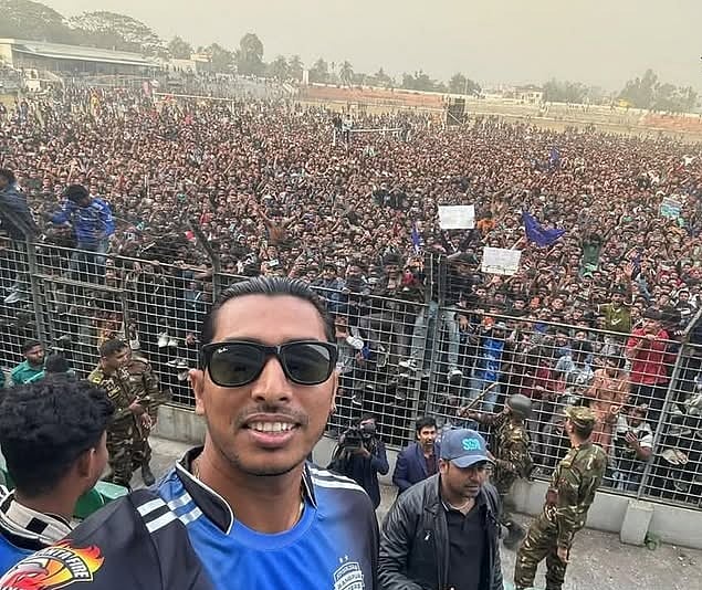 সৌম্যর সেলফিতে হাজারো রংপুর সমর্থক