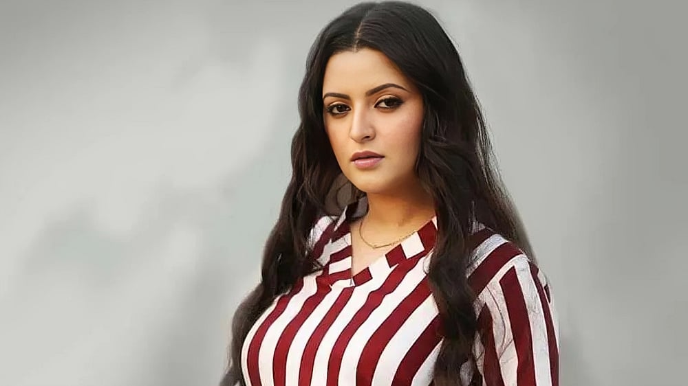 চিত্রনায়িকা পরীমনি