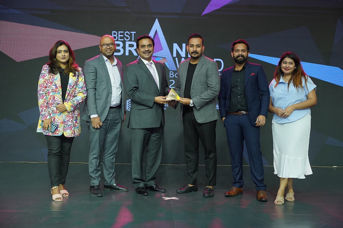 ‘বেস্ট ব্র্যান্ড অ্যাওয়ার্ড ২০২৪’-এ দেশের ‘বেস্ট লিকুইড মিল্ক ব্র্যান্ড’ পুরস্কার জিতে নিল আড়ং ডেইরি