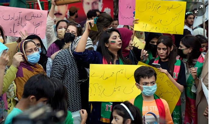 ১০ দিন পাকিস্তান সফরে এই নবীনদের কথাই ছিল বড় পাওয়া।