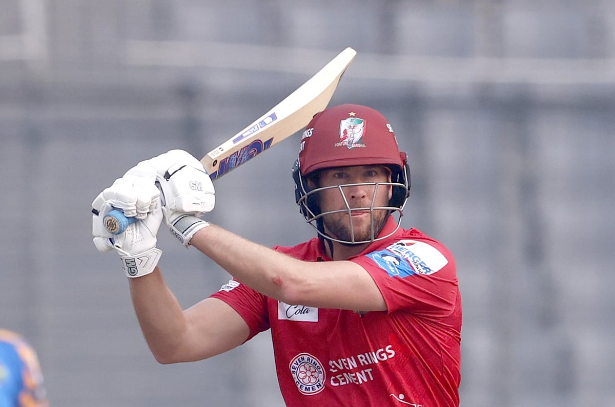 ৬৩ রান করে ম্যান অব দ্য ম্যাচ বরিশালের ডেভিড ম্যালান