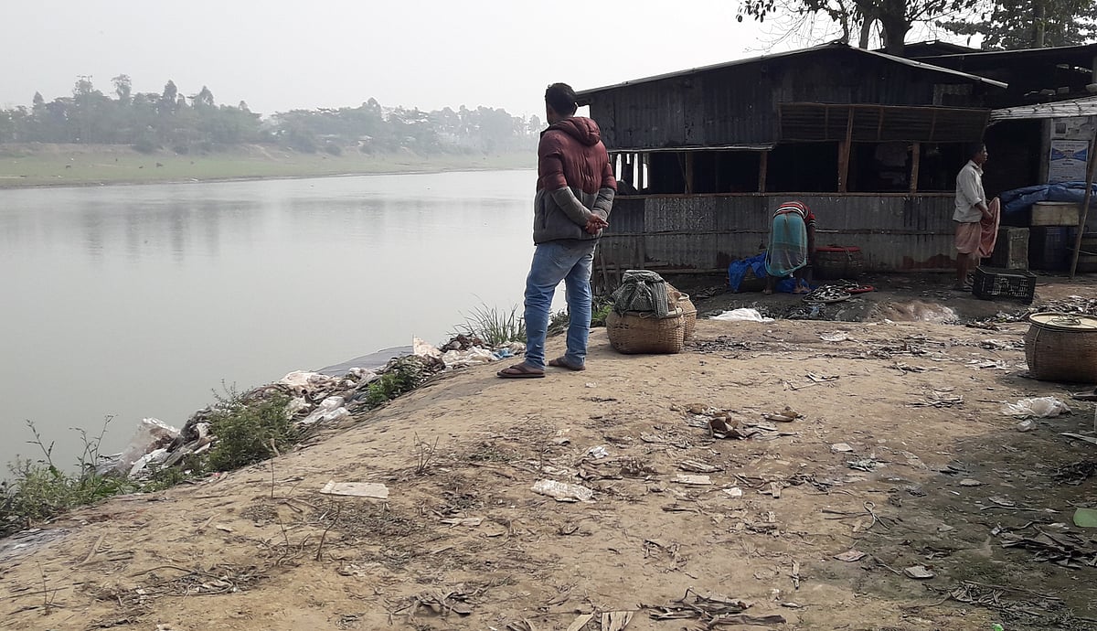মৌলভীবাজারের কুশিয়ারা নদীপাড়ের একসময়ের জমজমাট শেরপুর ফেরিঘাটের বর্তমান অবস্থা