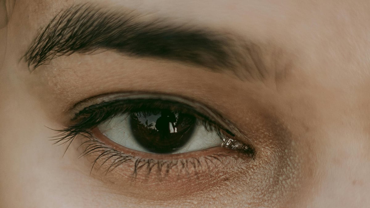 শীত মৌসুমে হিমেল বাতাসের সংস্পর্শে চোখে নানা সমস্যা দেখা দিতে পারে