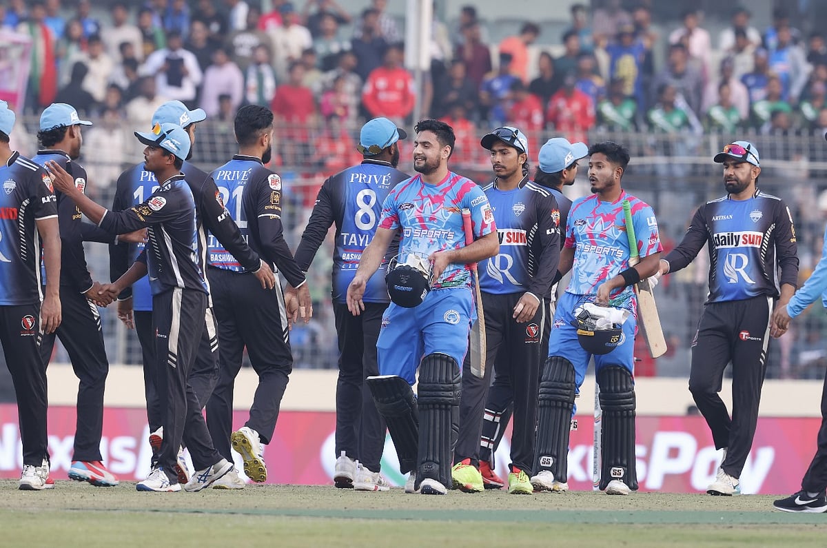 আজ চিটাগং কিংসের কাছে হেরেছে রংপুর রাইডার্স।