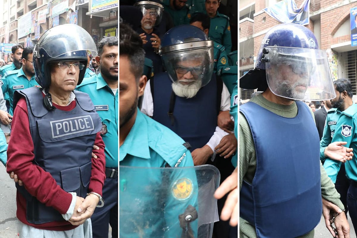 আনিসুল হক (বাঁয়ে), সালমান এফ রহমান (মাঝে) ও আতিকুল ইসলাম (ডানে)। আজ বুধবার তাঁদের ঢাকার আদালতে হাজির করা হয়