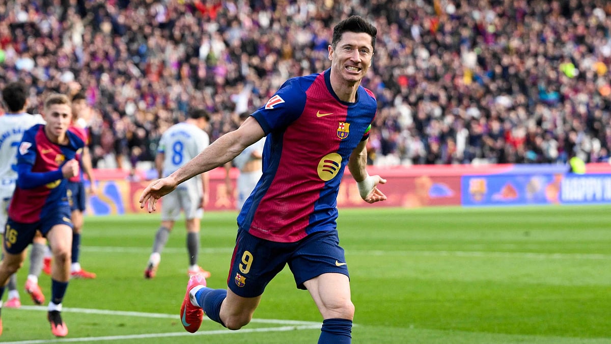 লেভানডফস্কির গোলে জয় পেয়েছে বার্সেলোনা