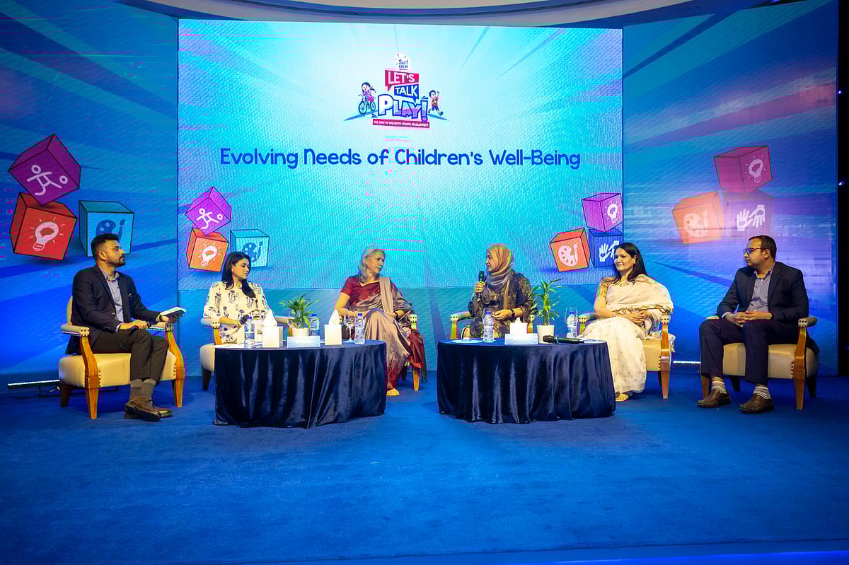 ‘এক্সেল চ্যাম্পস’ নামে নতুন প্ল্যাটফর্ম উদ্বোধন অনুষ্ঠানে দেশের শীর্ষস্থানীয় বিদ্যালয়গুলোর অধ্যক্ষ, খ্যাতনামা মনোবিজ্ঞানী ও জনপ্রিয় ইনফ্লুয়েন্সাররা উপস্থিত ছিলেন