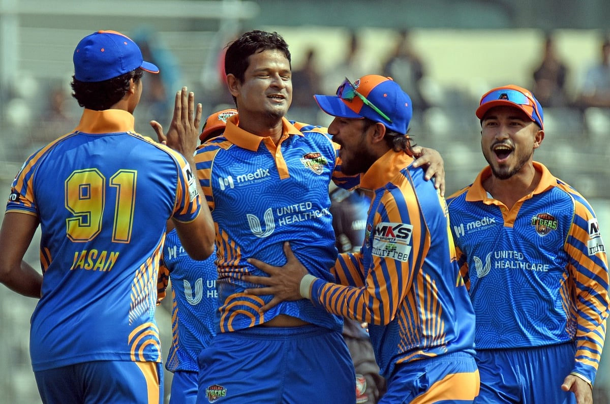 রংপুরের বিপক্ষে ৩ উইকেট নেন নাসুম