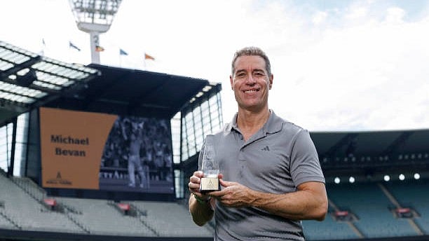 অবশেষে অস্ট্রেলিয়ান ক্রিকেটের হল অব ফেমে যুক্ত হয়েছেন মাইকেল বেভান