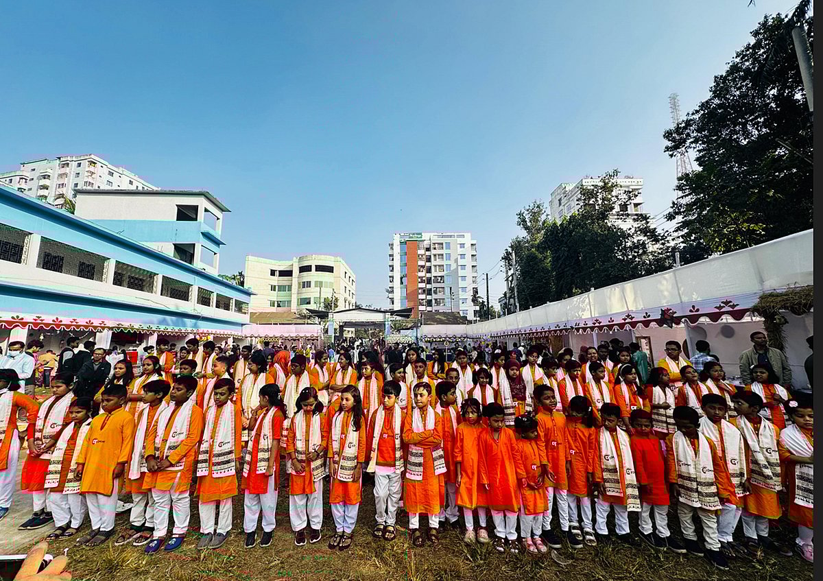 সিলেটের পাঠশালার সদস্যদের একাংশ। গত বছর আয়োজিত এক উৎসবে