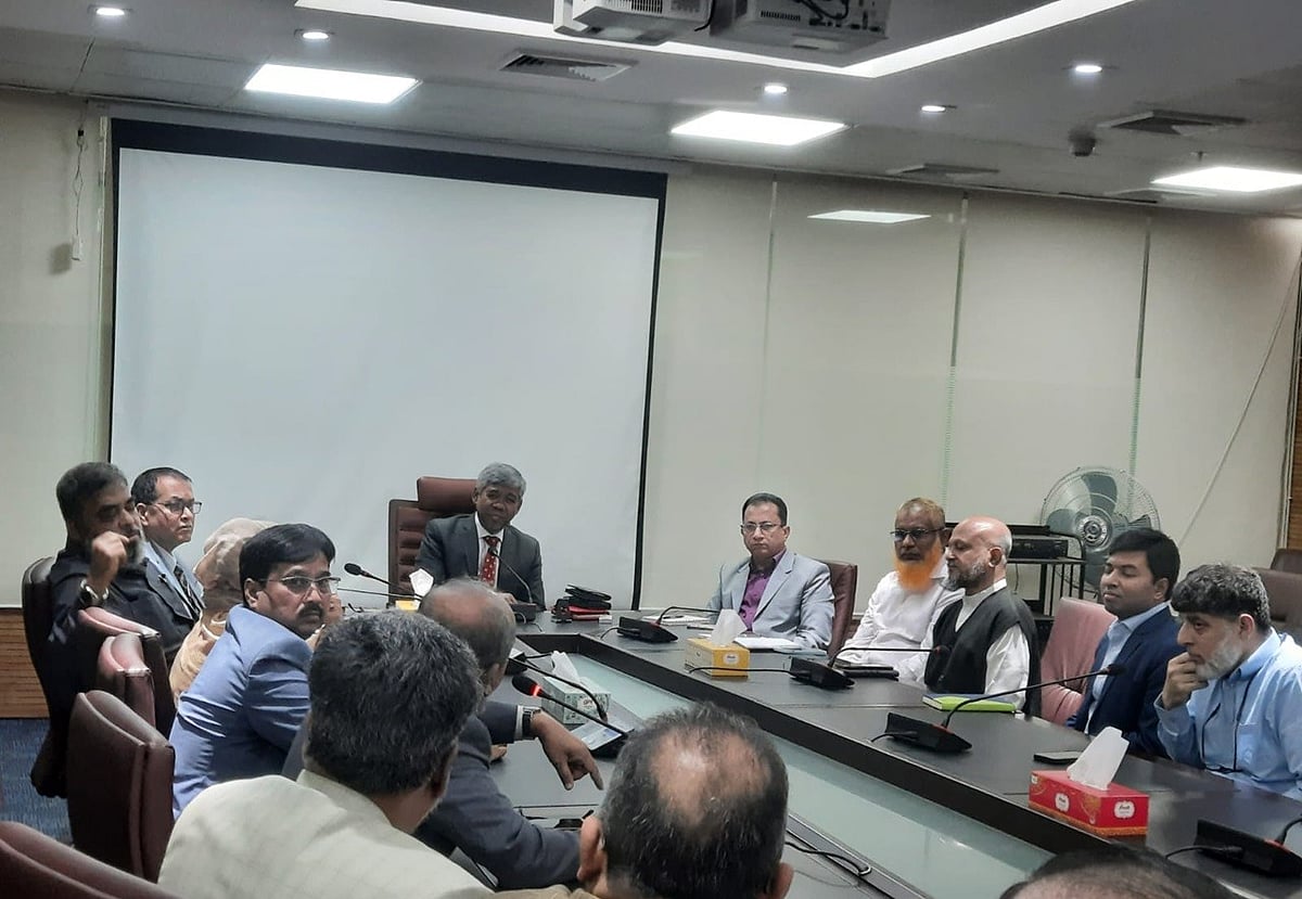 রাজধানীর আগারগাঁওয়ের এনবিআর ভবনে সংস্থাটির চেয়ারম্যান আবদুর রহমান খানের সঙ্গে কৃষি প্রক্রিয়াজাত শিল্প ও বিস্কুট প্রস্তুতকারকদের বৈঠক হয়