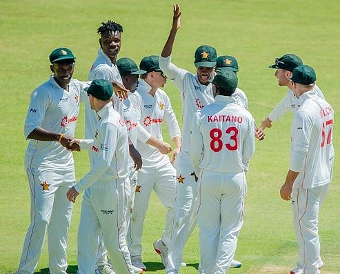 নতুন কীর্তি জিম্বাবুয়ের