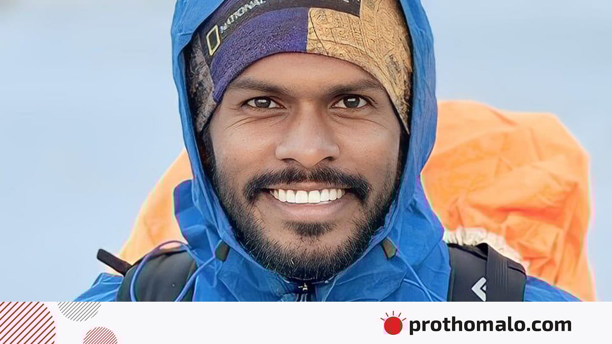 Ruminiyadan porno Yalangoch ayollar film