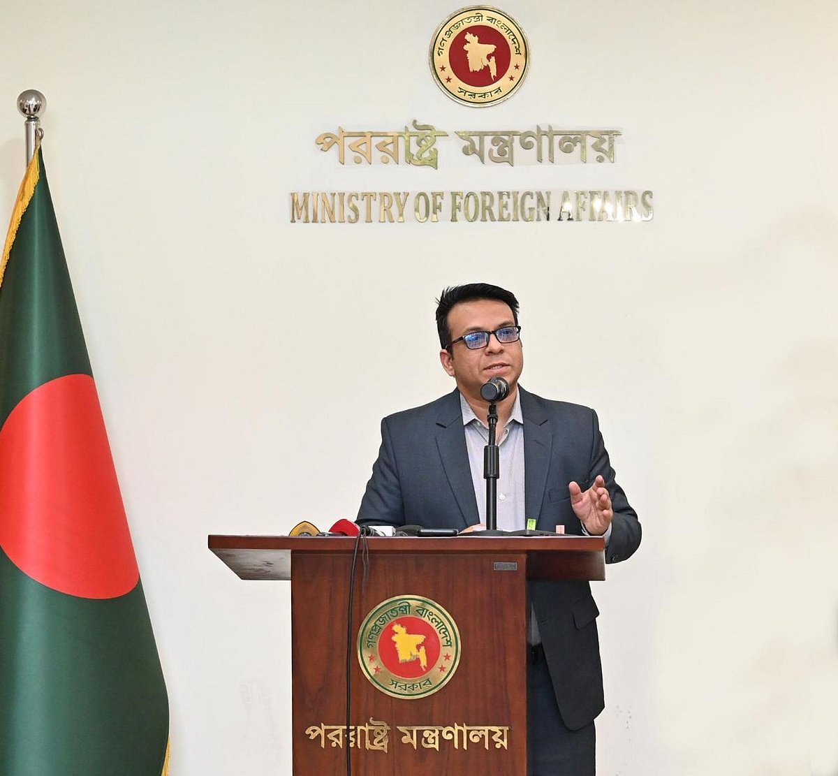 পররাষ্ট্র মন্ত্রণালয়ের মুখপাত্র রফিকুল আলম