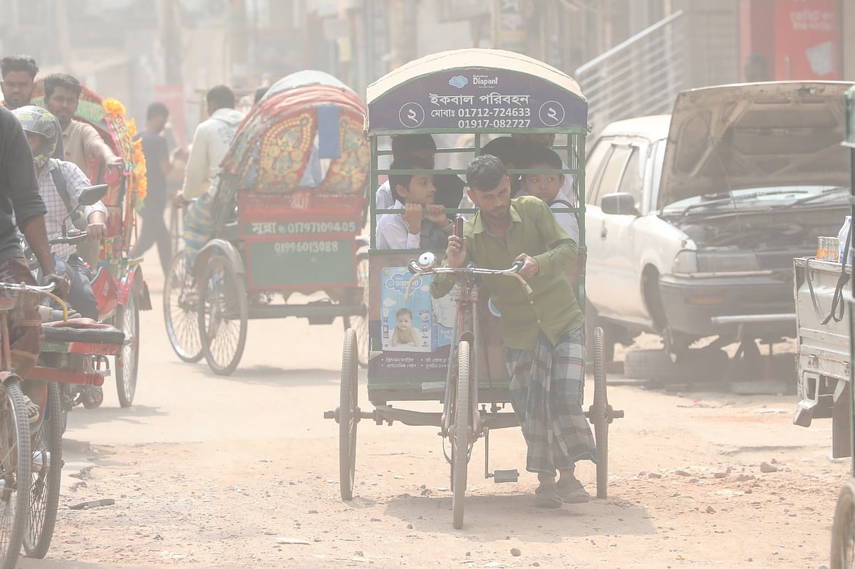 Nudistlar sohilida yashirin kameradan olingan jinsiy aloqa tasvirlari Katta qizlar porno bilan midgets