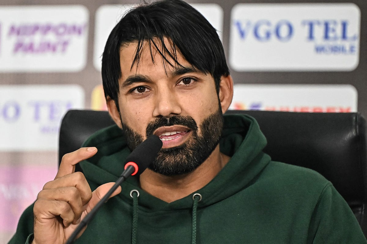 সংবাদ সম্মেলনে পাকিস্তানের অধিনায়ক মোহাম্মদ রিজওয়ান।