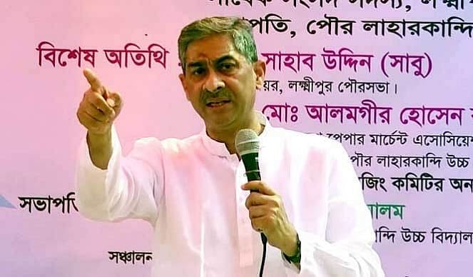 অনুষ্ঠানে বক্তব্য দিচ্ছেন বিএনপির যুগ্ম-মহাসচিব শহীদ উদ্দিন চৌধুরী এ্যানি