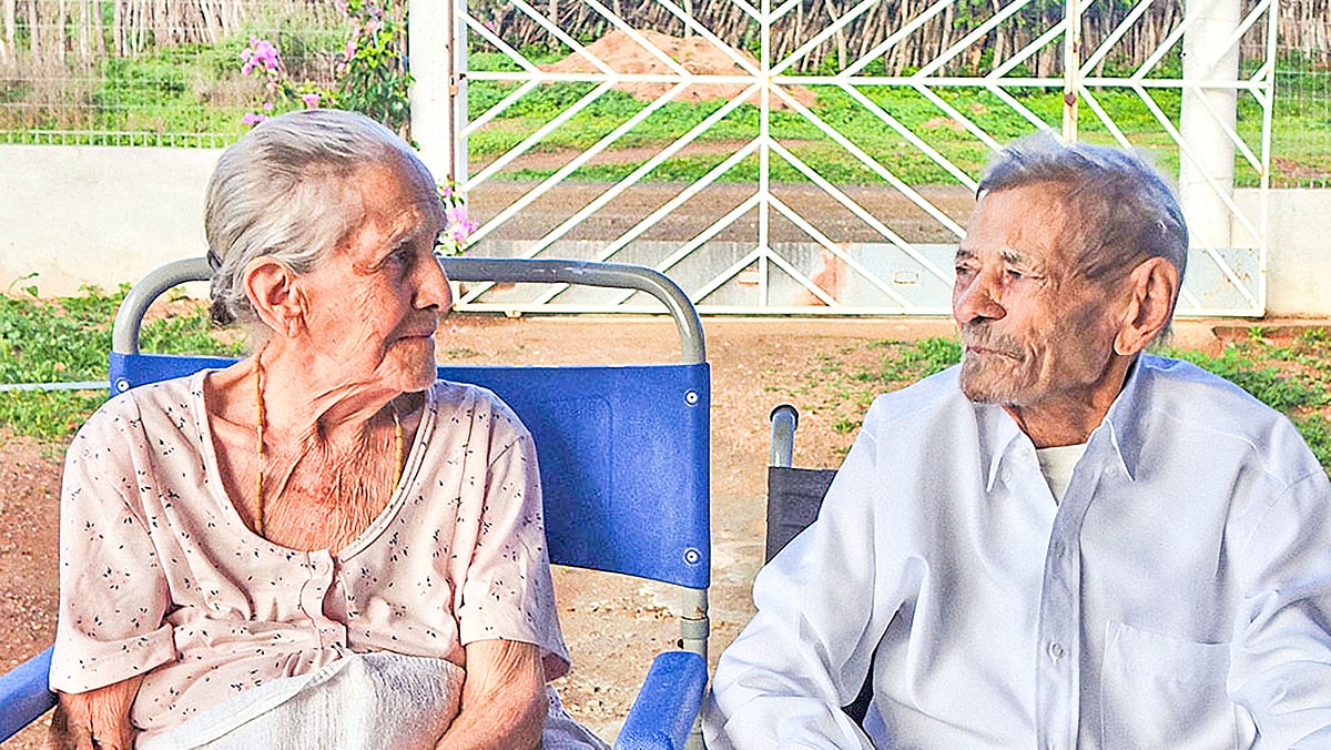 ১৯৪০ সালে বিয়ে করেন ম্যানোয়েল ও মারিয়া