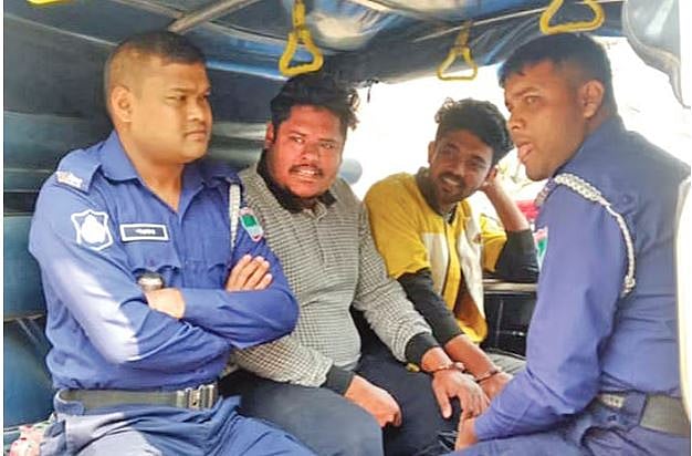 অপারেশন ডেভিল হান্ট ঘোষণার পর থেকেই তা নিয়ে জনমনে একধরনের আগ্রহ ও প্রশ্ন তৈরি হয়েছিল।