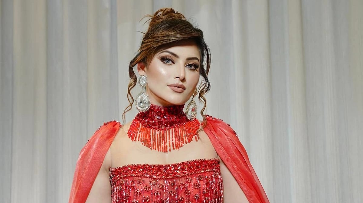 ঊর্বশী রাউতেলা। অভিনেত্রীর ফেসবুক থেকে