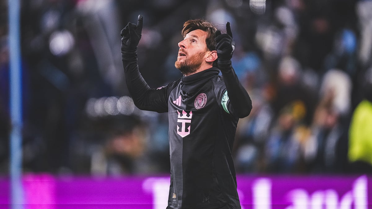 ঠাণ্ডা থেকে বাঁচতে হাত মোজাও পরে এসেছিলেন মেসি