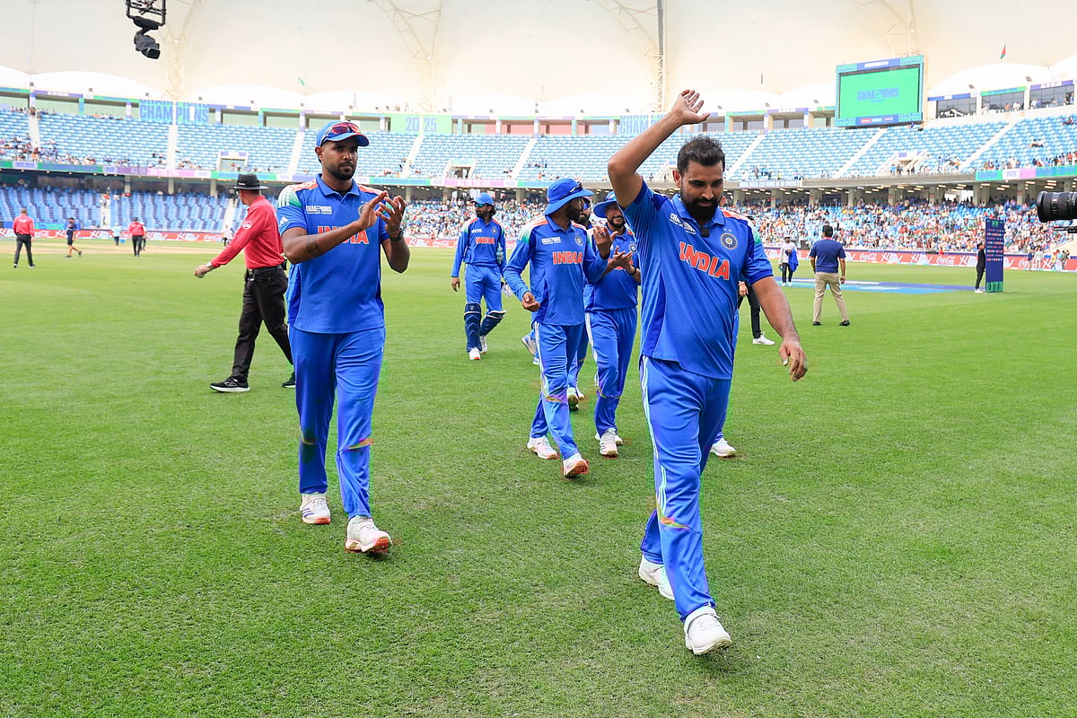 বাংলাদেশের বিপক্ষে একাই ৫ উইকেট নিয়েছেন মোহাম্মদ শামি