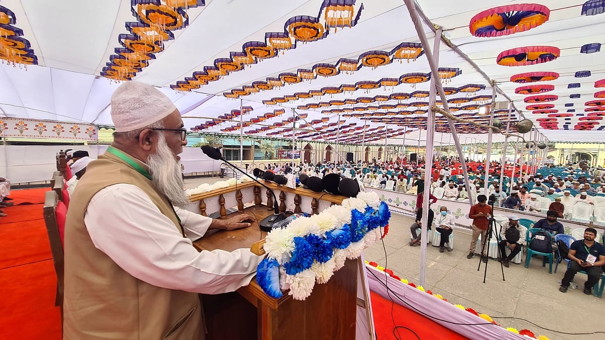 নারায়ণগঞ্জে খেলাফত মজলিস জেলা ও মহানগরের কর্মী সম্মেলনে বক্তব্য দেন দলটির আমির আবদুল বাছিত আজাদ। আজ দুপুরে শহরের মাসদাইর ঈদগাহ মাঠে