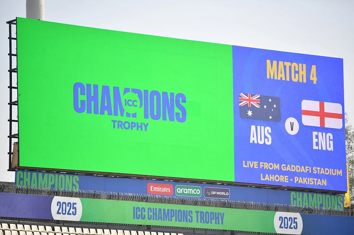 লাহোরের গতকাল মুখোমুখি হয়েছে অস্ট্রেলিয়া–ইংল্যান্ড