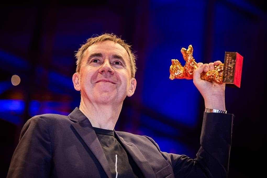 স্বর্ণভালুক হাতে  ড্যাগ জোহান হাউগেরুড। রয়টার্স