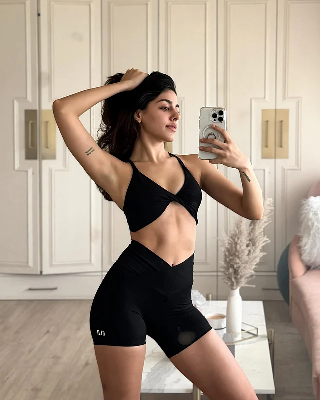 Jinsiy olatni qanday qilib togri onanizm qilish kerak Tatuirovka qilingan erkak porno