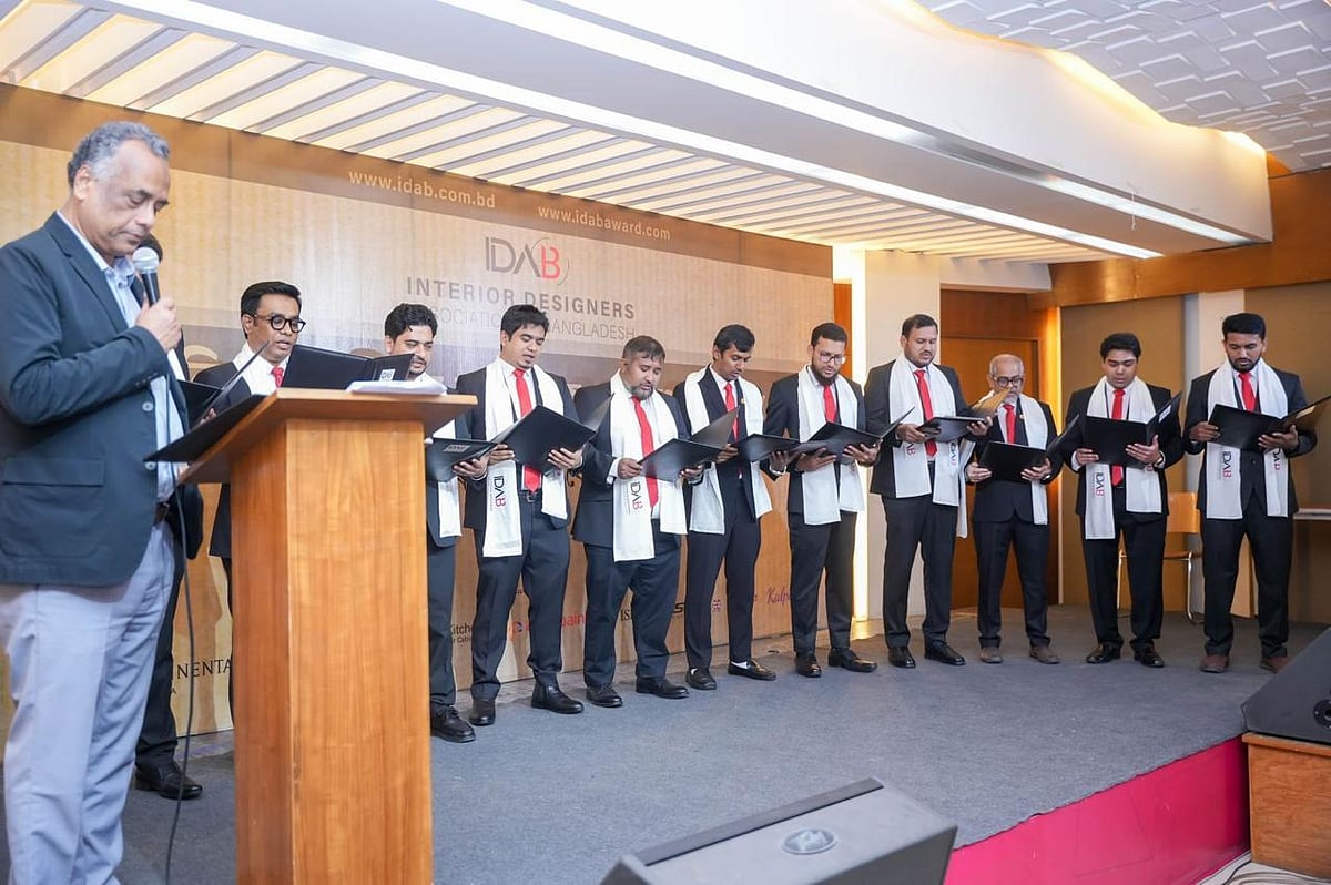 বিশ্বসাহিত্য কেন্দ্রে আয়োজিত অনুষ্ঠানে শপথ পাঠ করেন নির্বাহী কমিটির ১১ জন নির্বাচিত সদস্য