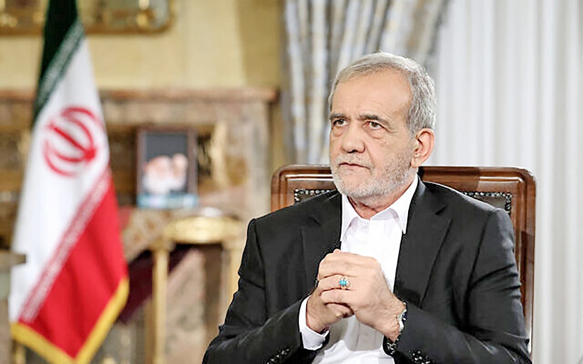 মাসুদ পেজেশকিয়ান পশ্চিমাদের সঙ্গে সম্পর্কোন্নয়নের প্রতিশ্রুতি দিয়েছেন