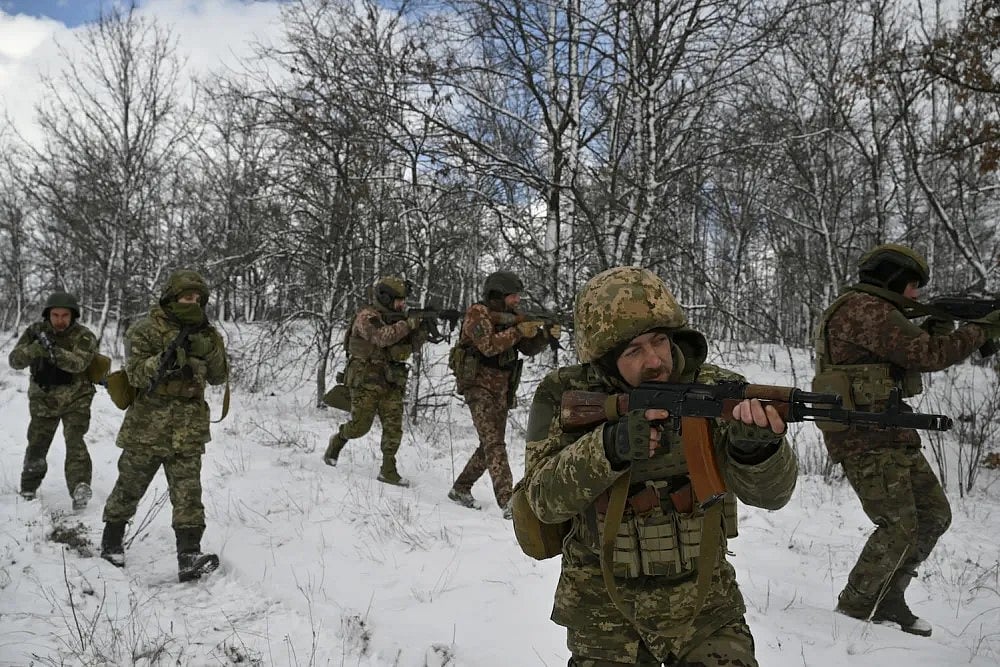 ইউক্রেনে দীর্ঘস্থায়ী শান্তি নিশ্চিত করতে হলে একটি শক্তিশালী যুদ্ধ-পরবর্তী নিরাপত্তাকাঠামো গড়ে তুলতে হবে।