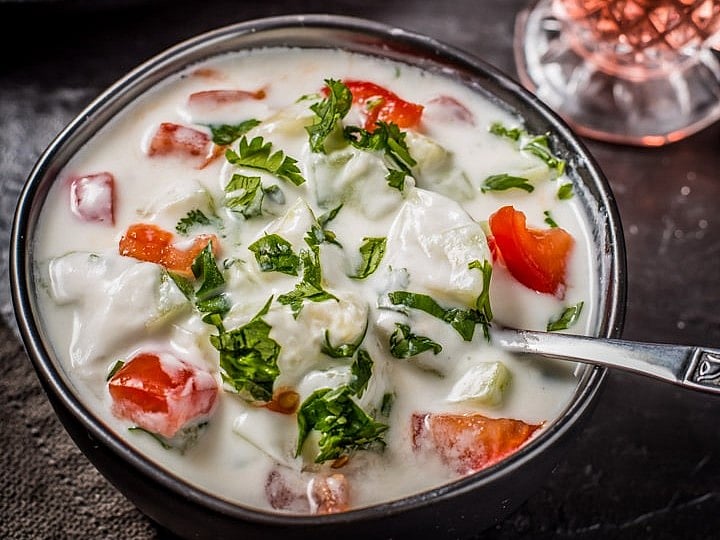 শসা, টমেটো ও টক দইয়ে তৈরি সালাদই আমাদের দেশে সবচেয়ে জনপ্রিয়