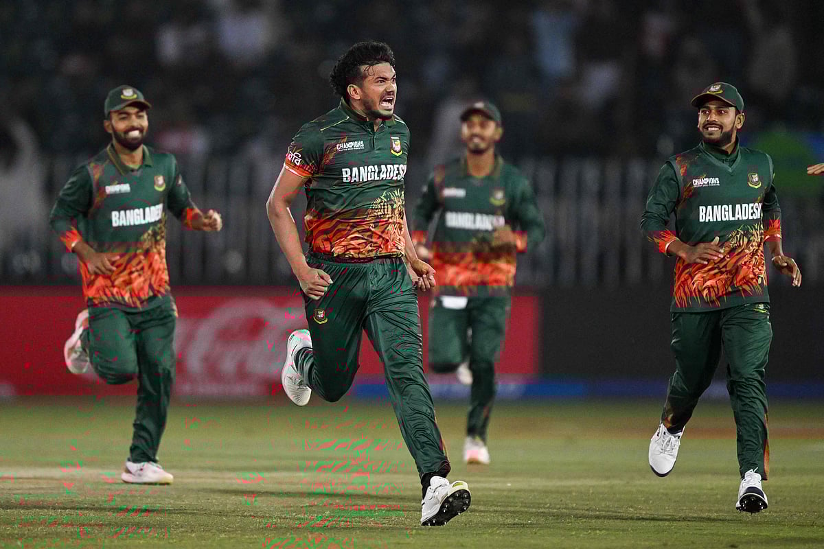 নিউজিল্যান্ডের বিপক্ষে উইকেট পাওয়ার পর তাসকিনের উল্লাস