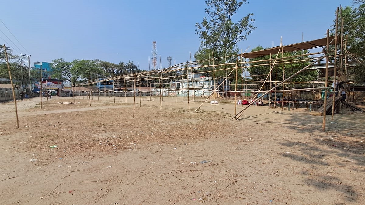 বিএনপির দুটি পক্ষ পাল্টাপাল্টি সভা আহ্বান করায় উত্তেজনা ছড়িয়েছে। বৃহস্পতিবার ব্রাহ্মণবাড়িয়ার আশুগঞ্জ উপজেলার আড়াইসিধা কাদির ভূঁইয়া উচ্চবিদ্যালয় মাঠে