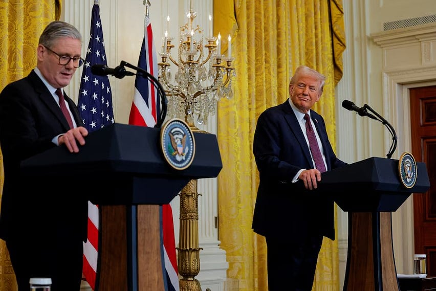 ব্রিটিশ প্রধানমন্ত্রী কিয়ার স্টারমারের সঙ্গে যৌথ সংবাদ সম্মেলনে ডোনাল্ড ট্রাম্প
