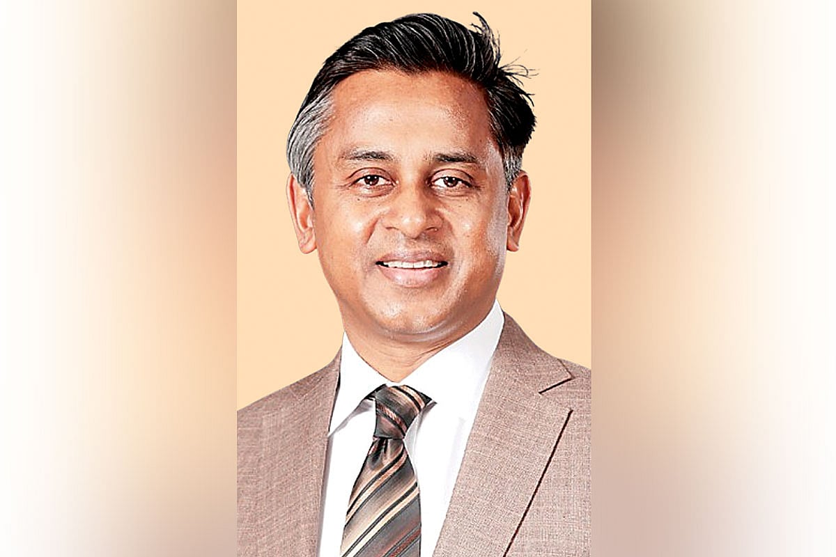 শেখ মোহাম্মদ মারুফ, এমডি, ঢাকা ব্যাংক।