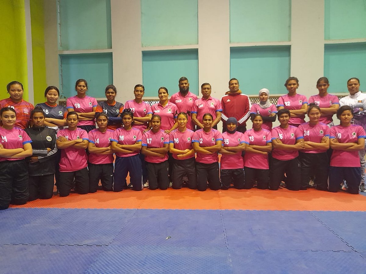 নারী কাবাডি দল