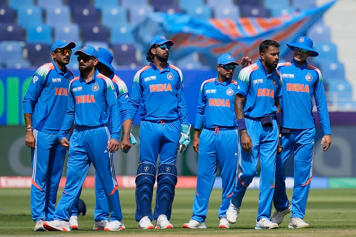 চ্যাম্পিয়নস ট্রফির শিরোপা জয় থেকে দুই ধাপ দূরে ভারত