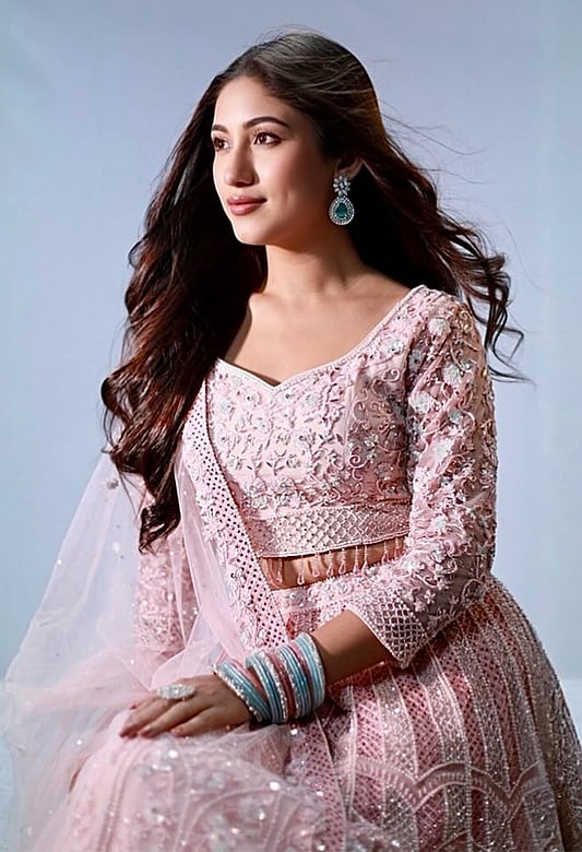 La Dolce Vita serialidan jinsiy lavhalar Sanatoriyda xotini porno