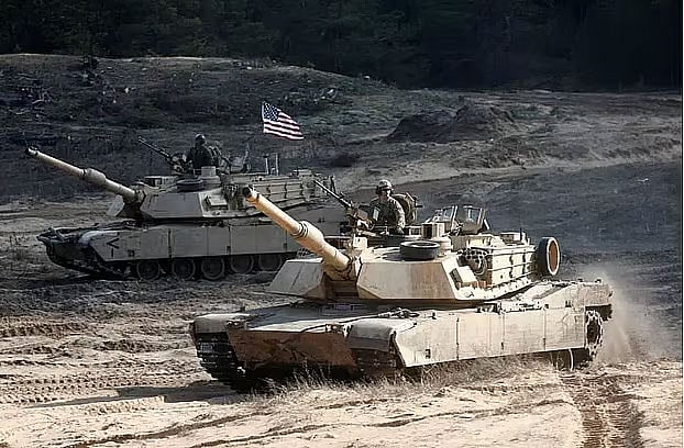 যুক্তরাষ্ট্রের তৈরি এম-১ আব্রাহামস ট্যাংক
