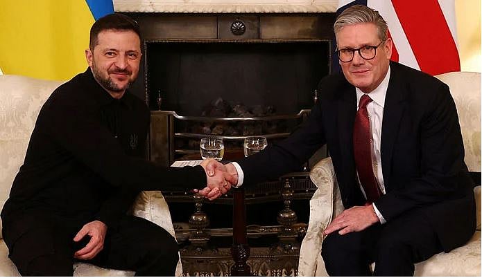 ডাউনিং স্ট্রীটে জেলনস্কি ও স্টার্মার ১ মে ২০২৫