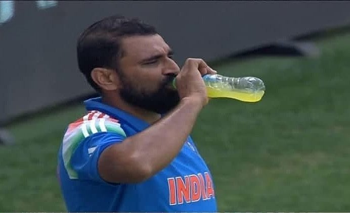 অস্ট্রেলিয়ার বিপক্ষে চ্যাম্পিয়নস ট্রফির সেমিফাইনালে রোজা না রেখে খেলেছেন ভারতীয় পেসার মোহাম্মদ শামি